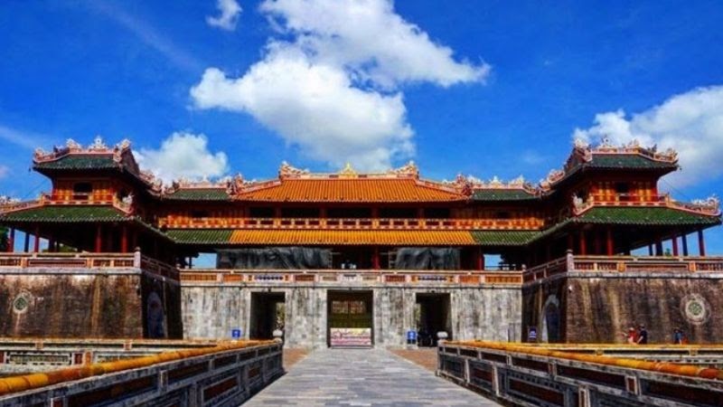 Viet Nam's traveling destinations - Ancient The Imperial City of Hue