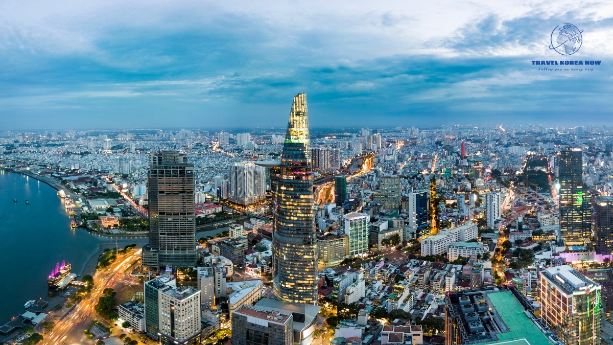 Top 13 must-do things when coming to Saigon